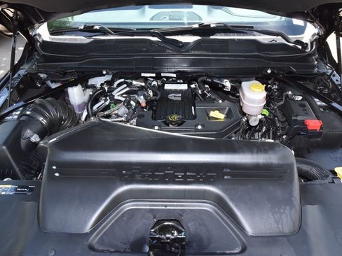 Used 2026 RAM 2500 Laramie AWD/4WD image 39