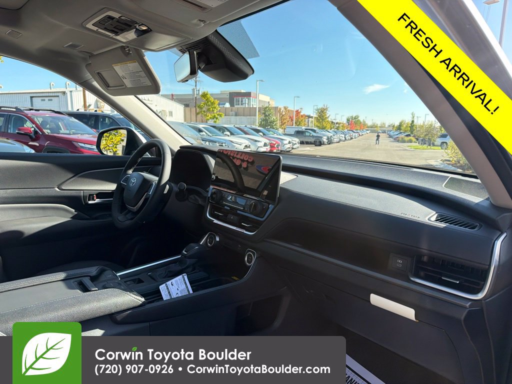 New 2026 Toyota Grand Highlander XLE FWD image 12