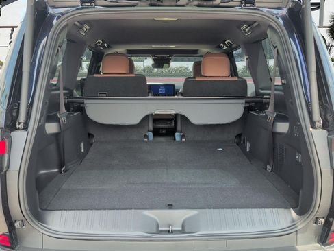 Certified 2026 Lexus GX 550 w/ Accessory Package (2T) AWD/4WD image 28