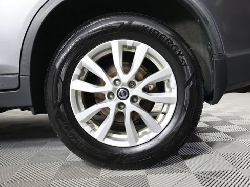 Used 2018 Nissan Rogue SV w/ Premium Package AWD/4WD image 8