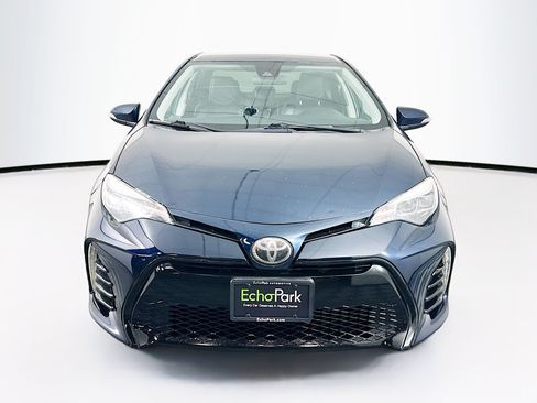 Used 2018 Toyota Corolla SE FWD image 2