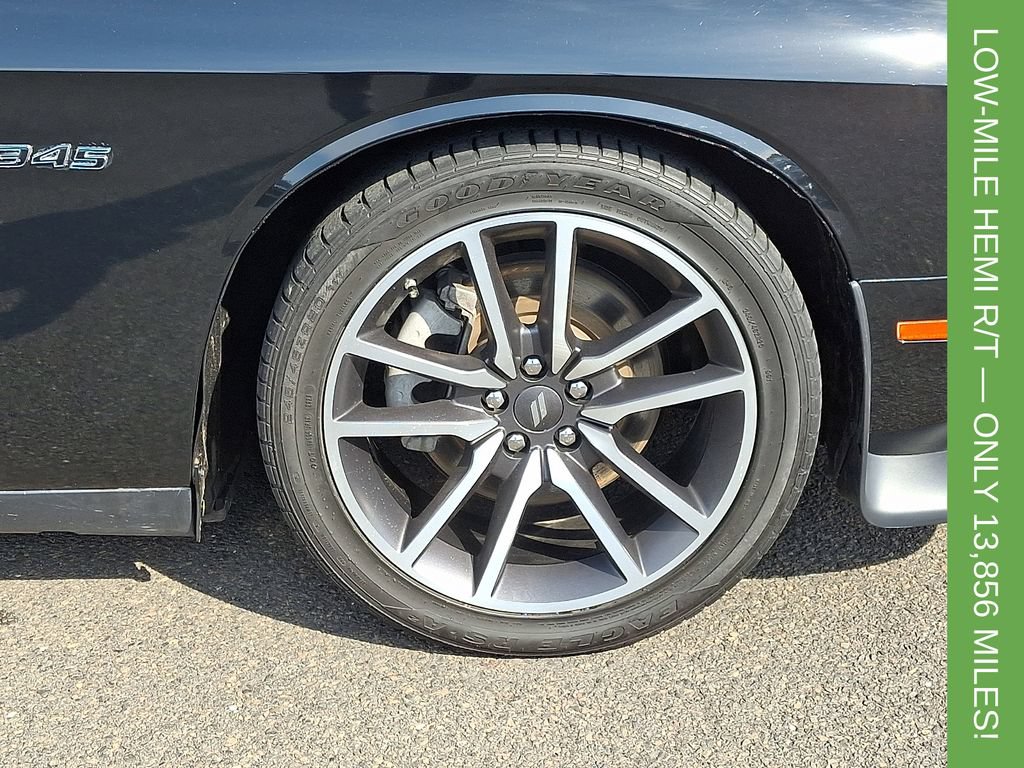 Used 2023 Dodge Challenger R/T RWD image 8