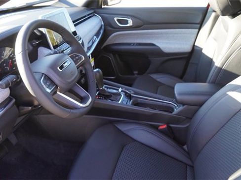 New 2026 Jeep Compass Latitude image 20