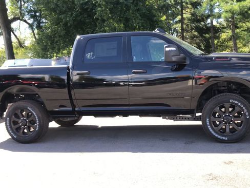 New 2025 RAM 2500 Big Horn image 9