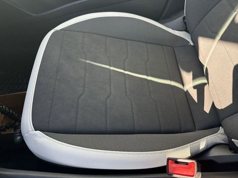 New 2025 Volkswagen Taos SE image 41