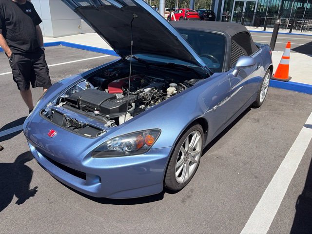 Used 2004 Honda S2000 image 1