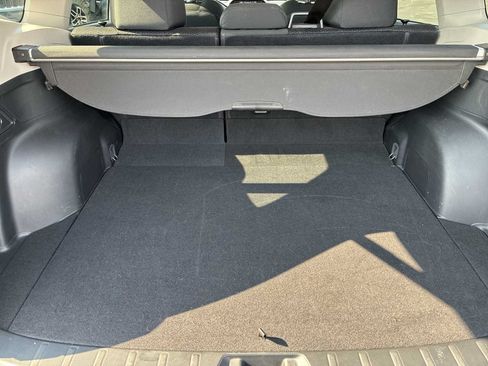 Used 2023 Subaru Forester Premium AWD/4WD image 20