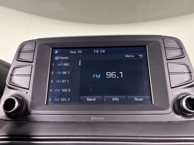 Used 2019 Hyundai Kona SE FWD image 26