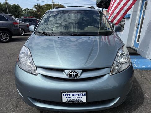 Used 2009 Toyota Sienna FWD image 9