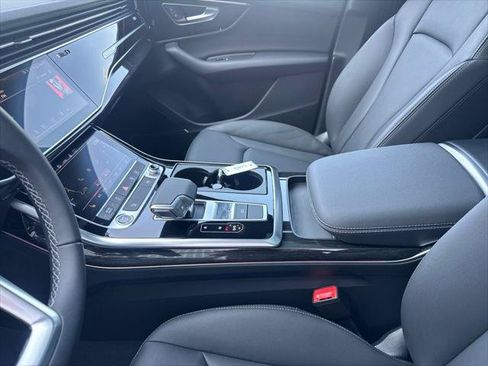 Certified 2026 Audi Q7 2.0T Premium w/ Convenience Plus Package AWD/4WD image 16