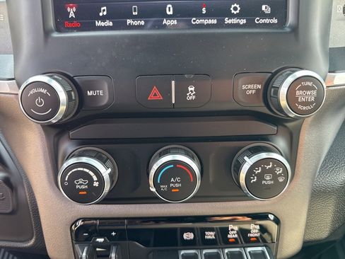 Used 2019 RAM 3500 Lone Star image 38