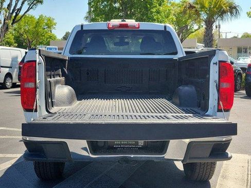 Used 2017 Chevrolet Colorado W/T w/ WT Convenience Package RWD image 11