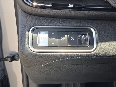 Certified 2025 Buick Enclave Sport Touring FWD image 26