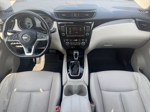 Used 2022 Nissan Rogue Sport SL w/ Premium Package AWD/4WD image 14