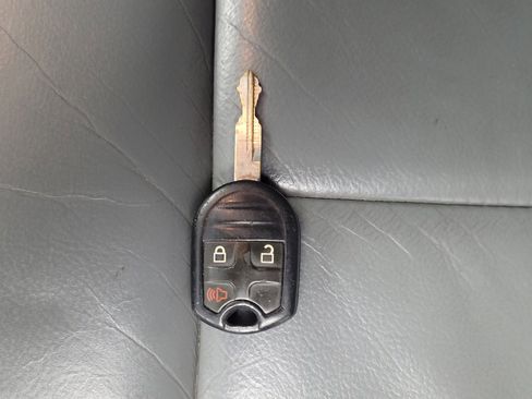 Used 2013 Ford F150 Lariat RWD image 32