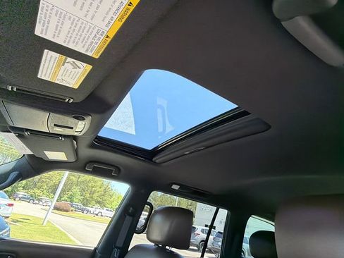 Certified 2023 Nissan Armada Platinum w/ Captain's Chairs Package RWD image 37