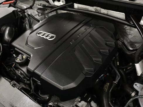 Used 2023 Audi Q5 2.0T Premium w/ Convenience Package image 11