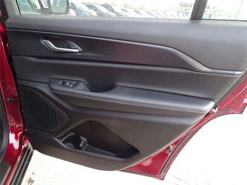 Used 2025 Jeep Grand Cherokee L Altitude image 9