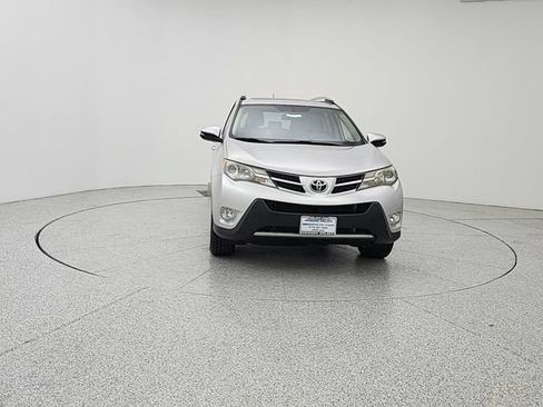 Used 2013 Toyota RAV4 Limited AWD/4WD image 2