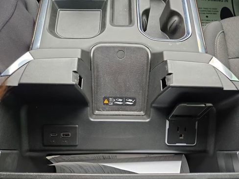 Used 2025 Chevrolet Silverado 1500 LT Trail Boss w/ Protection Package AWD/4WD image 22