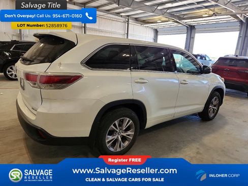 Used 2016 Toyota Highlander Plus AWD/4WD image 4