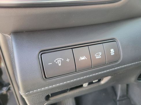 Used 2022 Hyundai Santa Fe SEL w/ Convenience + Premium Package FWD image 9