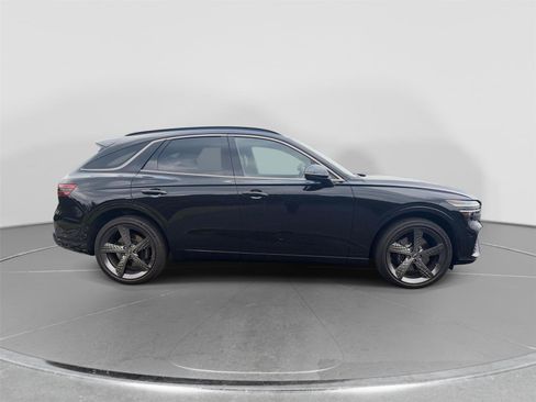 Used 2023 Genesis GV70 2.5T w/ Sport Prestige Package AWD/4WD image 6