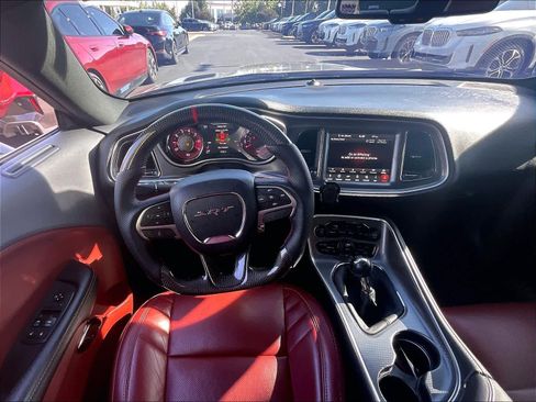 Used 2018 Dodge Challenger SRT Hellcat image 7