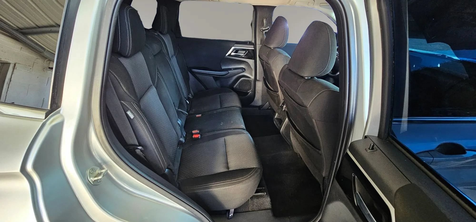 Used 2022 Mitsubishi Outlander ES FWD image 11