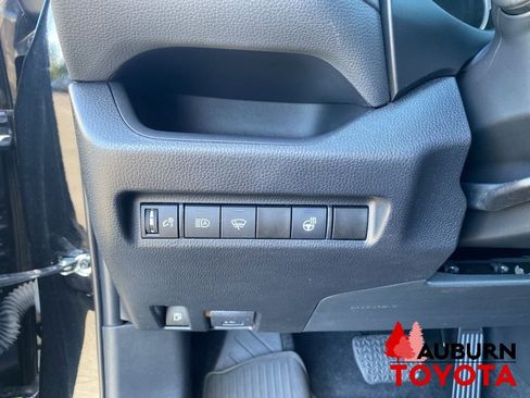 Used 2022 Toyota RAV4 XLE w/ XLE Grade Weather Package AWD/4WD image 34