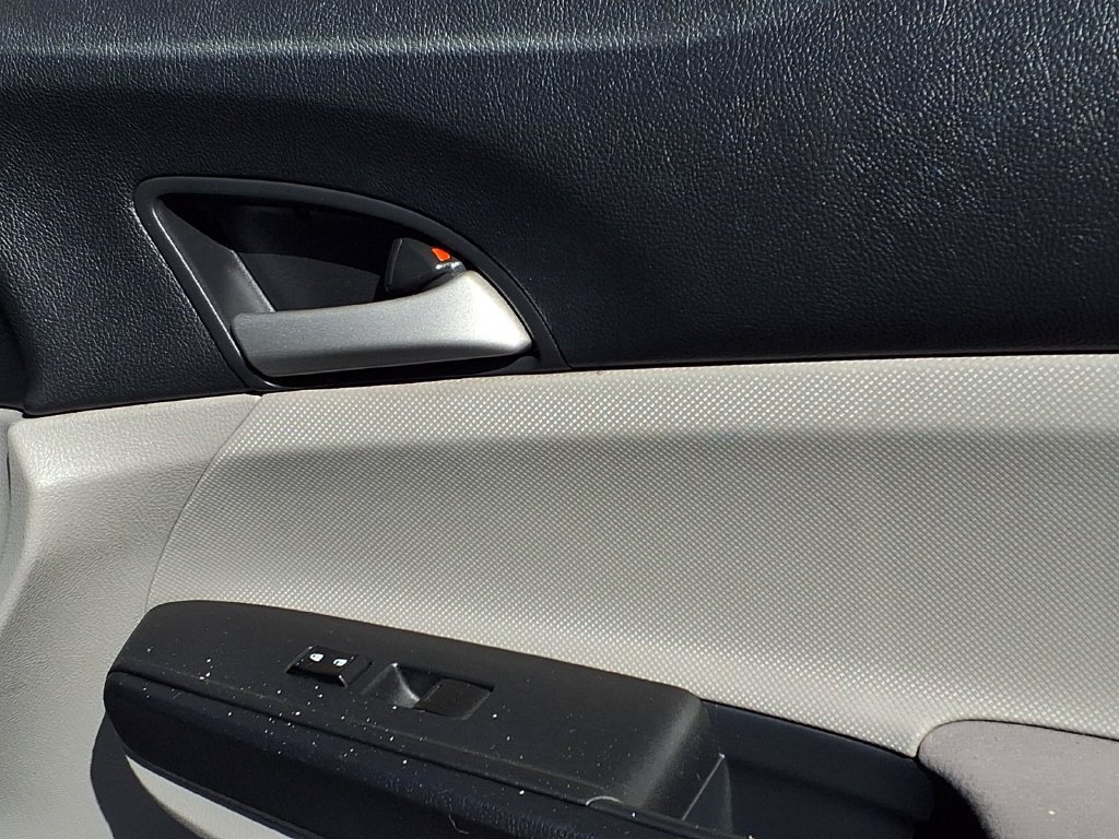 Used 2012 Honda Accord LX image 38