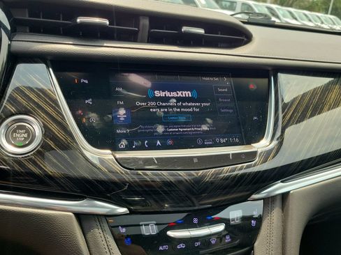 Used 2020 Cadillac XT6 Premium Luxury AWD/4WD image 27