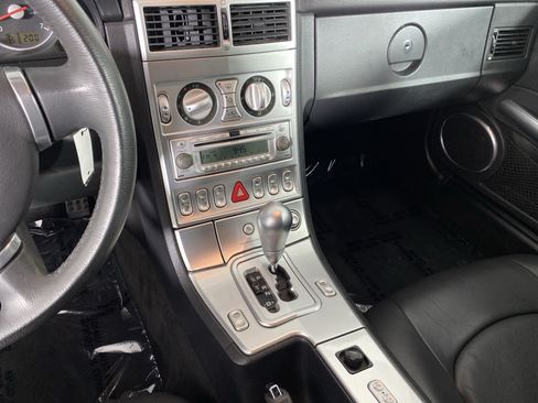 Used 2005 Chrysler Crossfire Limited RWD image 22