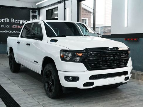 Used 2023 RAM 1500 Big Horn AWD/4WD image 3