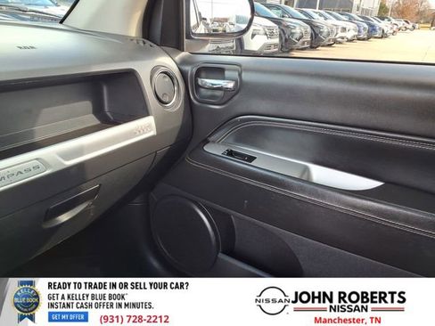 Used 2015 Jeep Compass Sport image 8