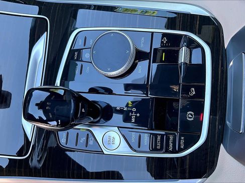 Used 2021 BMW X5 xDrive45e w/ Premium Package image 38