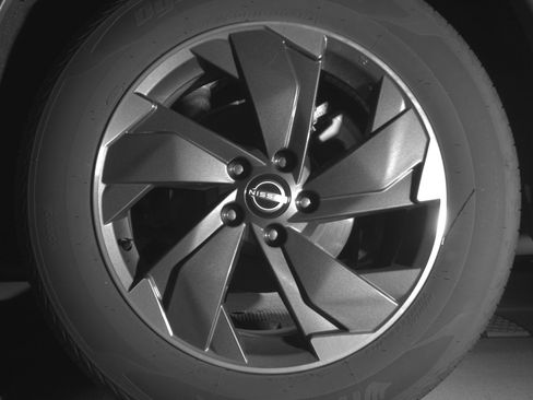 Used 2025 Nissan Rogue SV image 14