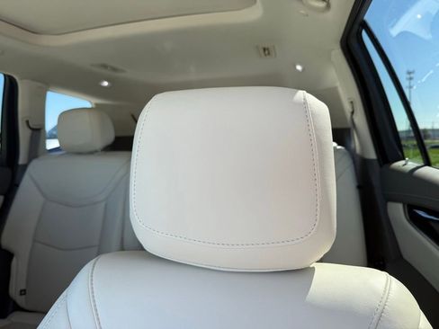 Certified 2023 Cadillac XT6 Premium Luxury w/ Technology Package image 29