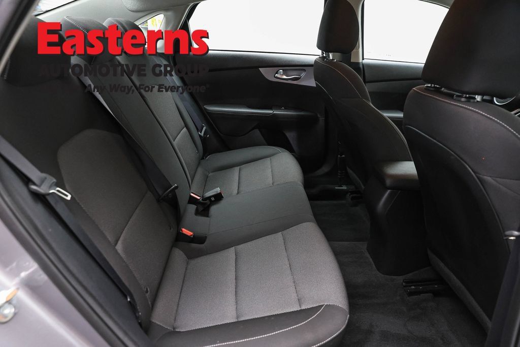 Used 2023 Kia Forte LXS w/ LXS Technology Package FWD image 23