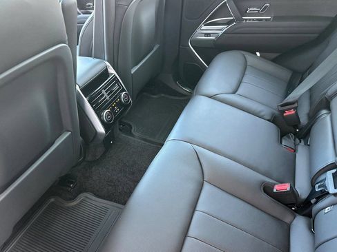 New 2026 Land Rover Range Rover SE AWD/4WD image 17