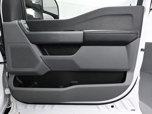 Used 2024 Ford F350 XLT w/ FX4 Off-Road Package image 42