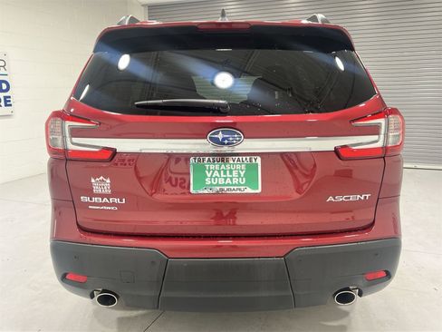 Used 2024 Subaru Ascent Premium w/ Convenience Package image 7