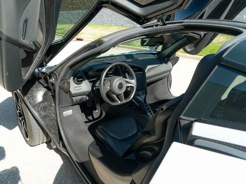 Used 2018 McLaren 720S Luxury RWD image 35