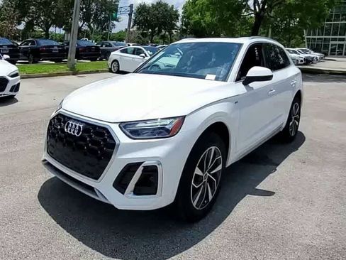 Certified 2023 Audi Q5 2.0T Premium w/ Convenience Package image 5
