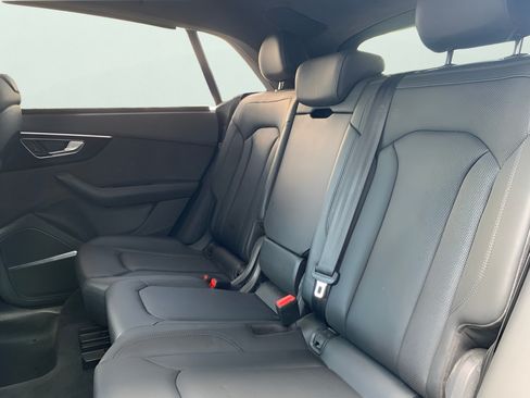 Used 2019 Audi Q8 Prestige w/ Luxury Package AWD/4WD image 55