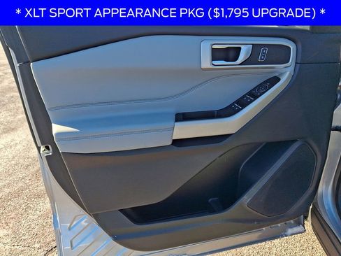 Used 2022 Ford Explorer XLT w/ Equipment Group 202A image 13
