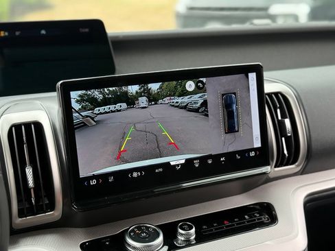 New 2027 Ford Expedition Active AWD/4WD image 3