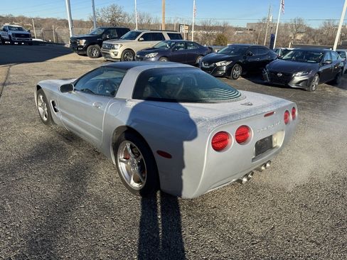 Used 1997 Chevrolet Corvette Coupe w/ Memory Pkg image 5