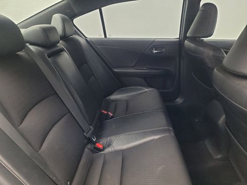Used 2016 Honda Accord Sport image 19