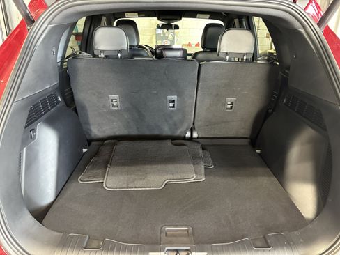 Used 2024 Ford Escape ST-Line w/ Tech Pack #1 AWD/4WD image 15